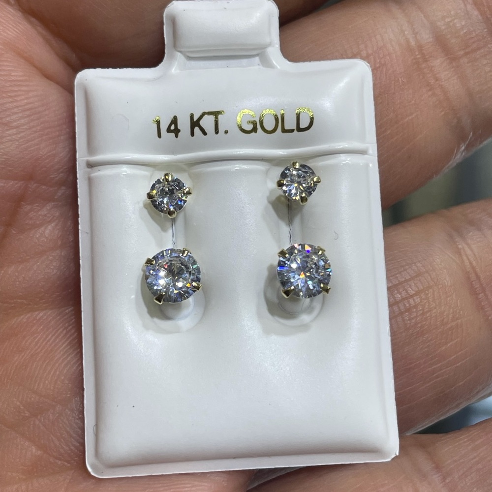 Solid Gold 14 Karat Yellow Telephone 4x6 mm Earring